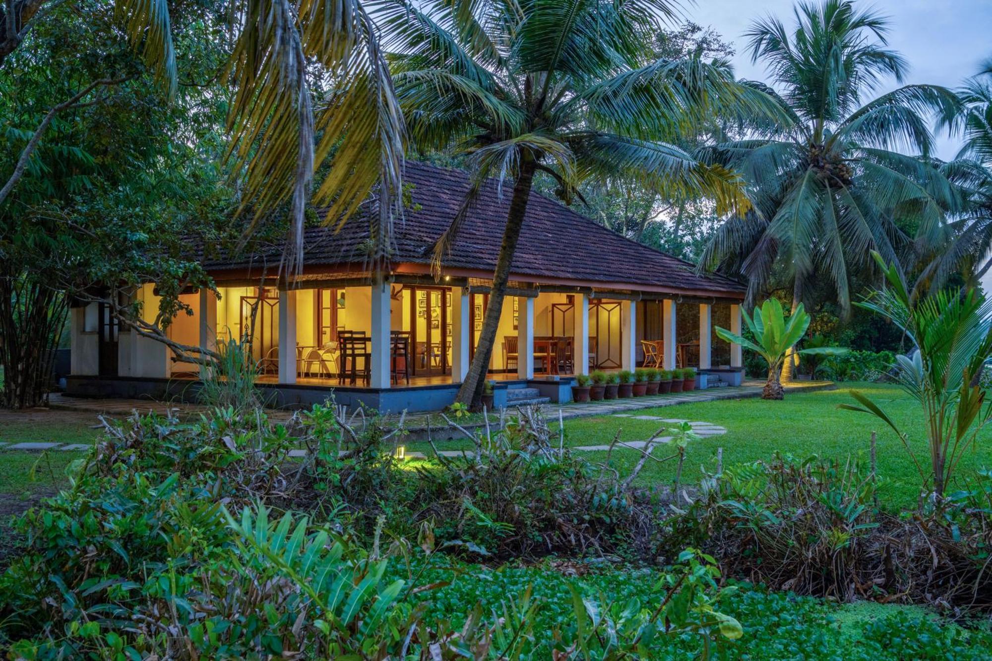 Baymaas Lake House Kochi Eksteriør bilde